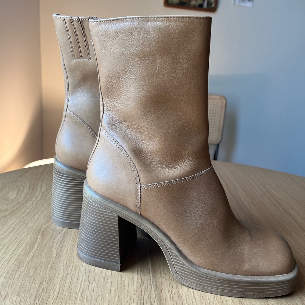 Steve Madden Boots Women’s 10